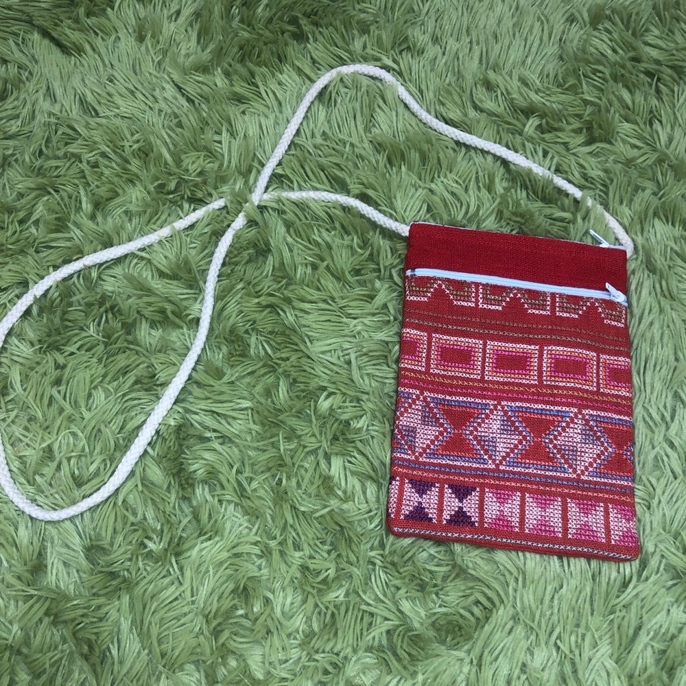 Vintage Woven Crossbody Bag